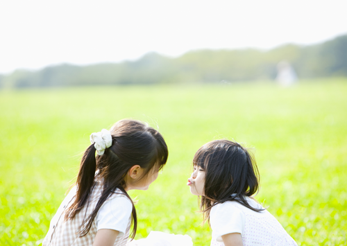 未来に向かって喜びをかみしめるため、学ぶ喜びと考える楽しみと成長する幸せを私たちと実感しませんか。